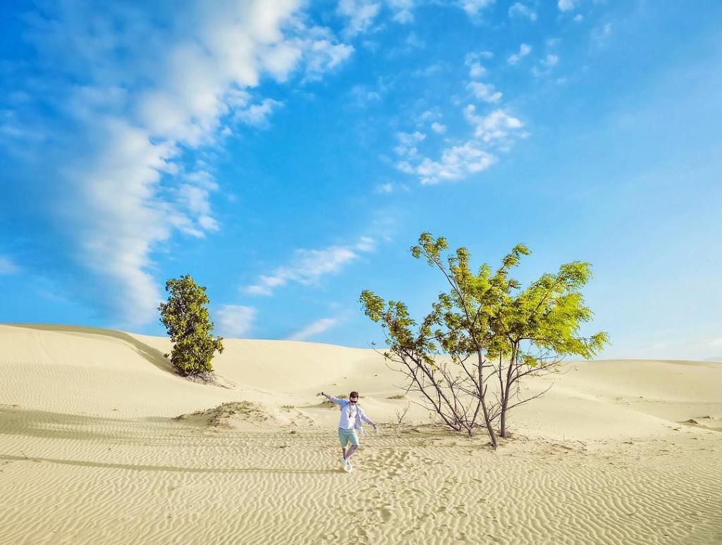 Đồi cát Nam Cương - một tiểu sa mạc đầy nắng của Ninh Thuận