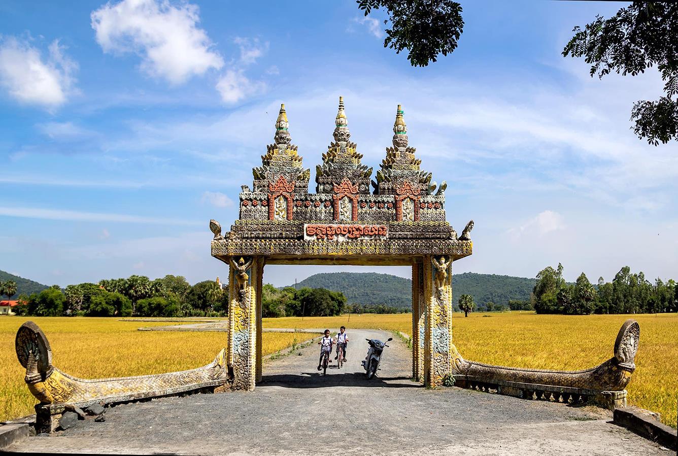 Khám phá văn hóa dân tộc tại các ngôi làng Khmer, Chăm