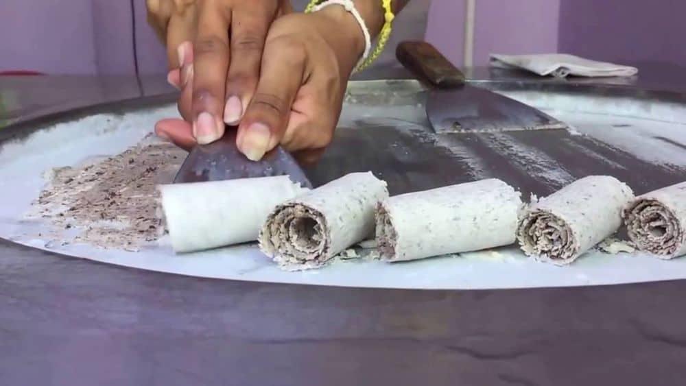 Kem cuộn Thái Lan - Món ngon đường phố dễ gây nghiện cho mọi du khách 