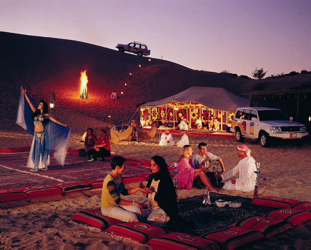 Cảnh đêm tại sa mạc Safari Dubai