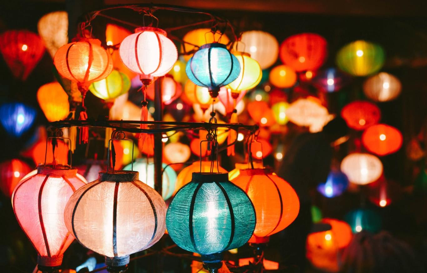 Hội An thế giới diệu kỳ của những chiếc đèn lồng | VIETRAVEL