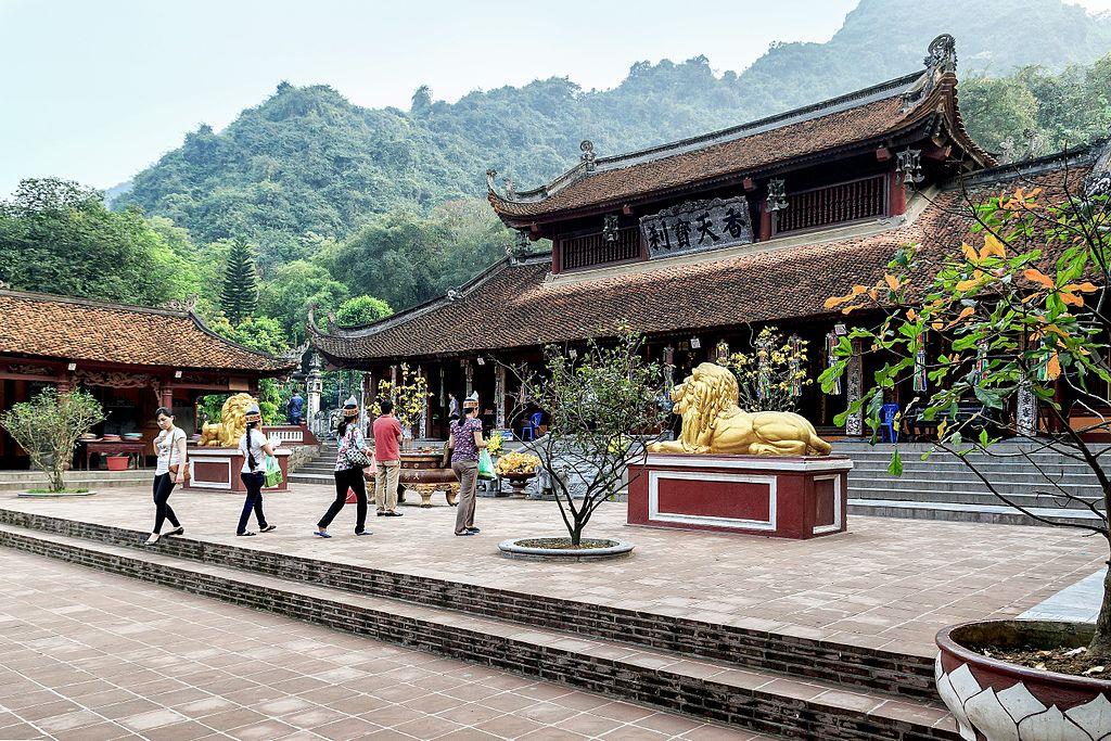 Kinh nghiệm đi du lịch chùa Hương | VIETRAVEL