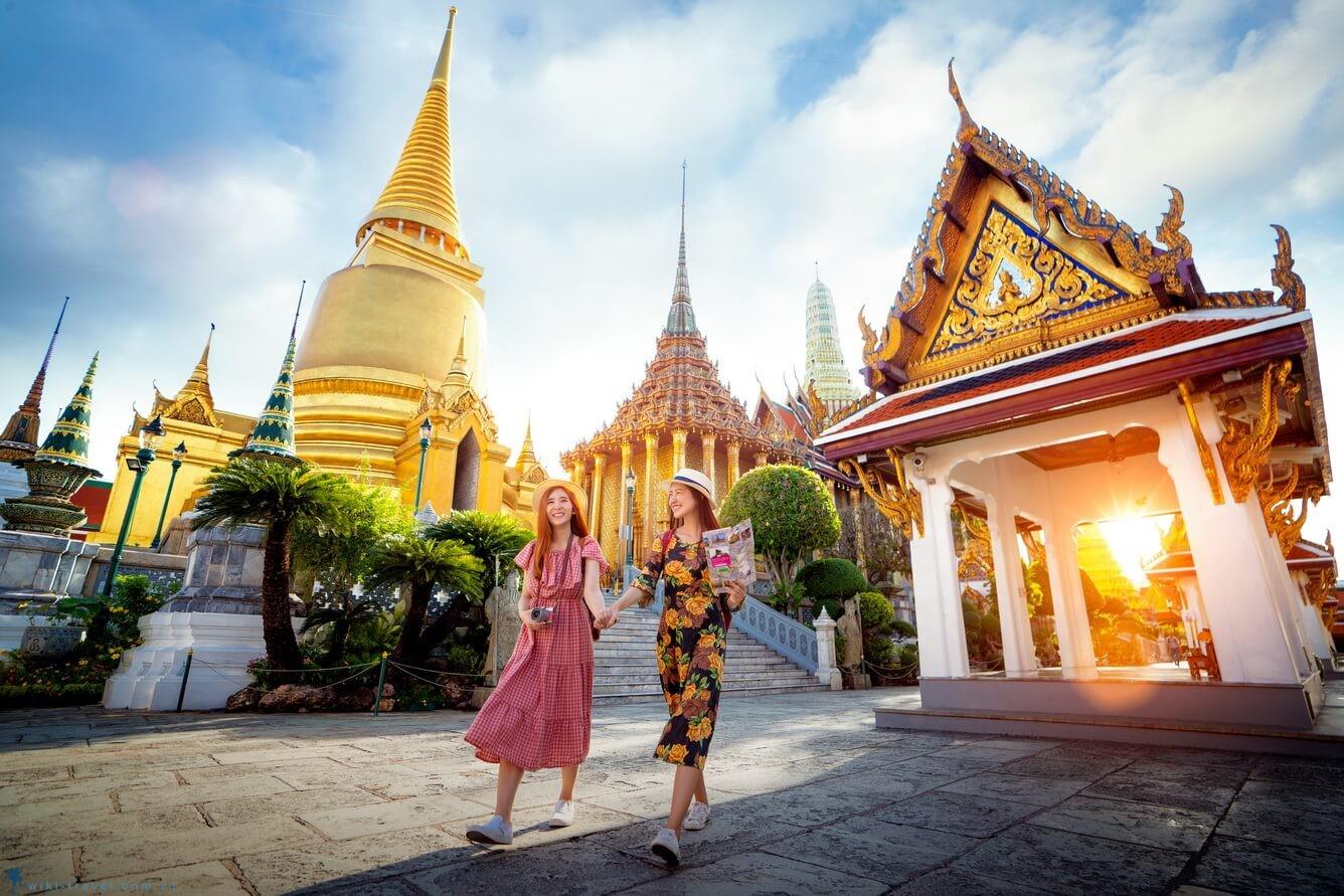 Nên mặc gì khi đi du lịch Thái Lan trong mùa hè?