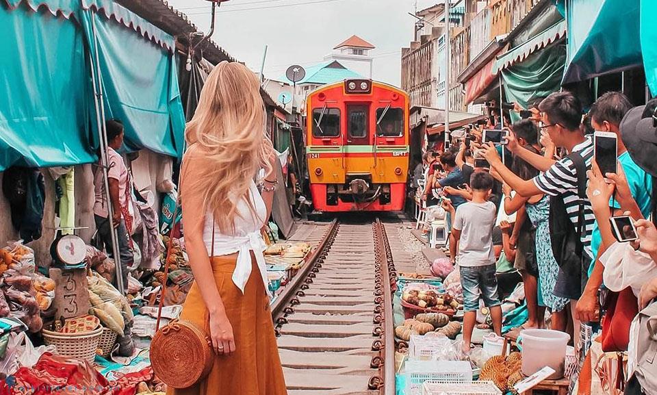 Chợ đường tàu Bangkok và những địa điểm được giới nhiếp ảnh yêu thích