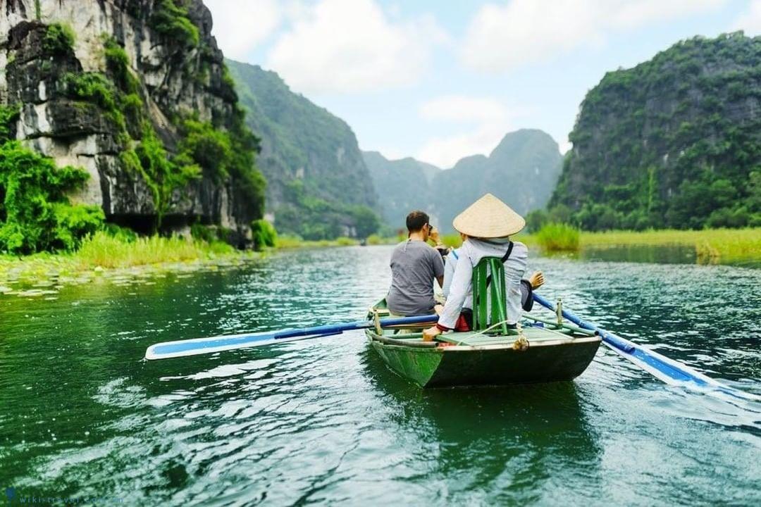 Tuyến du lịch xuyên Việt miền Bắc chặng Hà Nội – Vinh có gì?