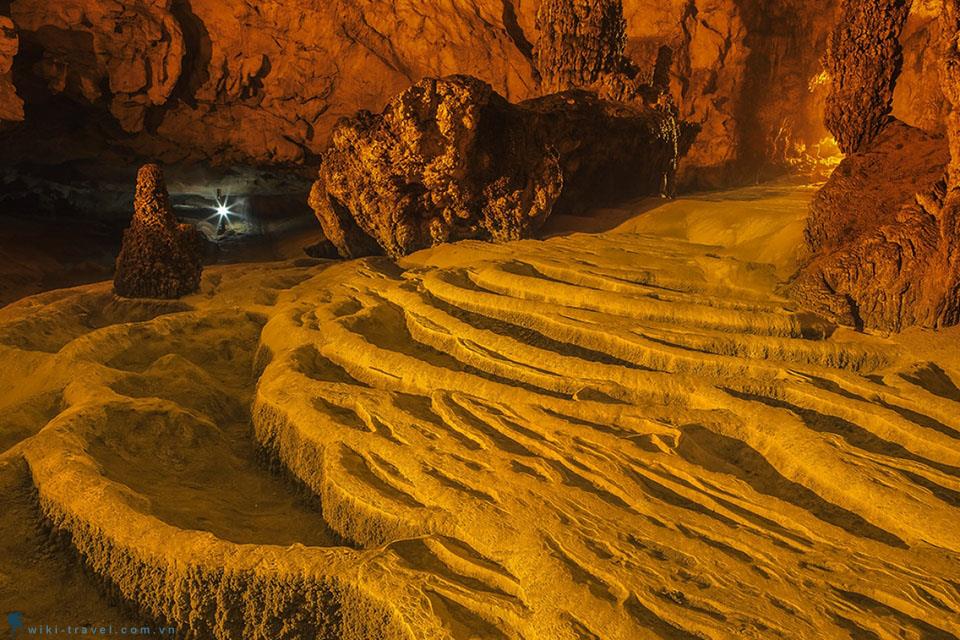 Chiêm ngưỡng vẻ đẹp huyền bí của 5 hang động dọc miền đất nước