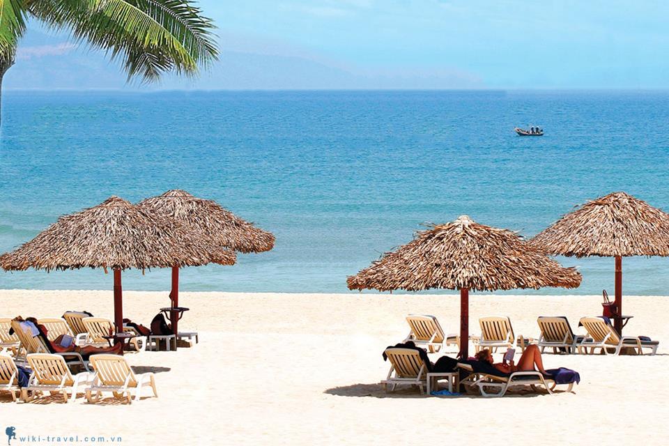 Tận hưởng kỳ nghỉ dưỡng lãng mạn tại 5 bãi biển Đà Nẵng đẹp nhất trong chuyến du lịch Tết 2024