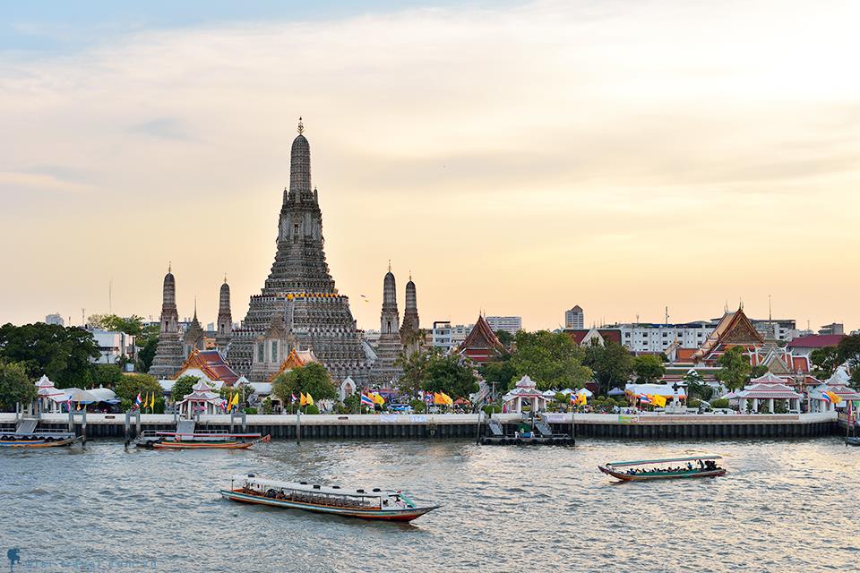 Đi du lịch Thái Lan cần mang theo những gì?