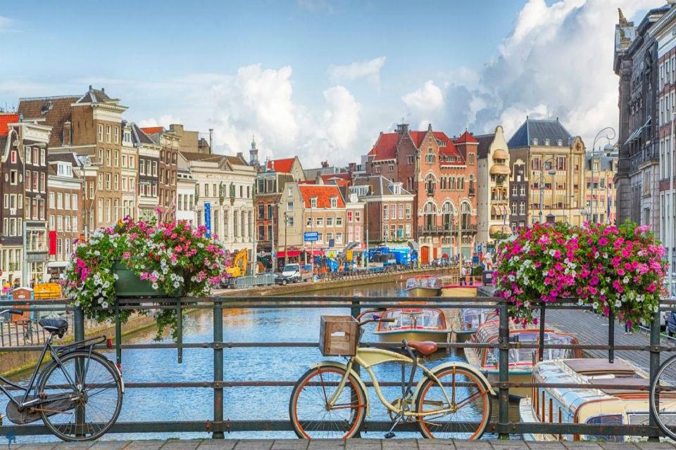 Du lịch Hà Lan, bạn nên đặt chân đến những địa điểm nào?