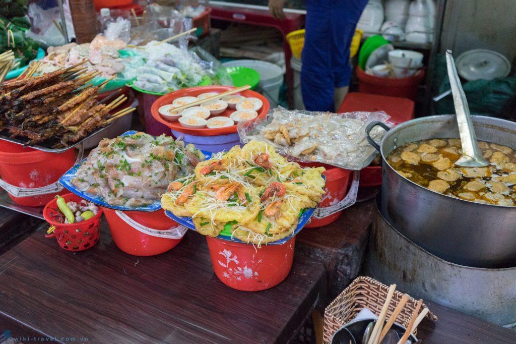 Ghé chợ Đông Ba thử hết món ngon xứ Huế