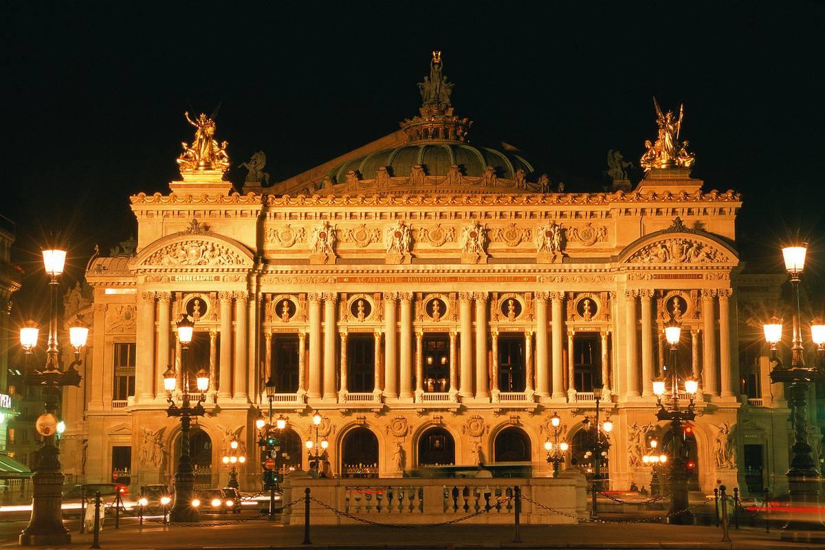 5. Palais Garnier (Paris, Pháp)
