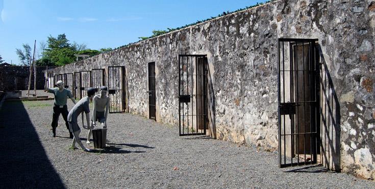 Nhà tù Côn Đảo 