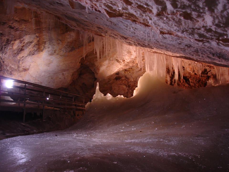 Hệ thống hang động Aggtelek Karst và Slovak Karst ở Hungary và Slovakia