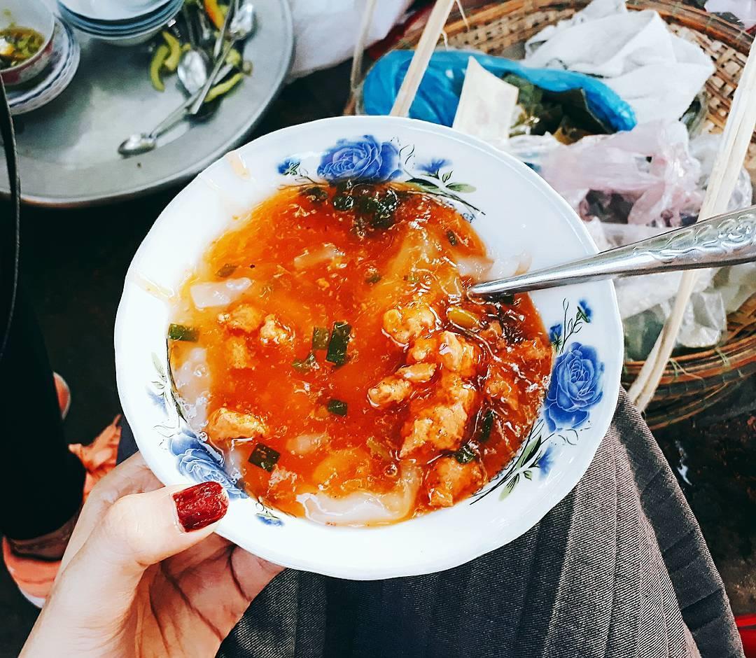 Nam Pho cake soup, Hue