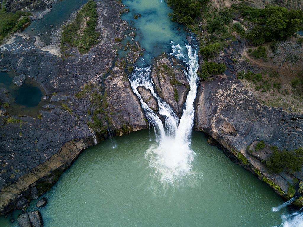 The romantic Dray Nur waterfall