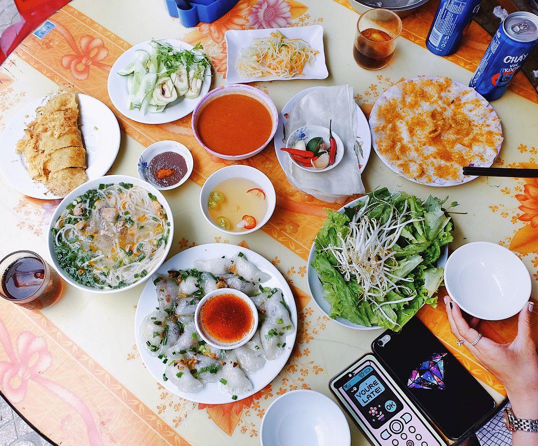 Ăn uống ở Quảng Bình
