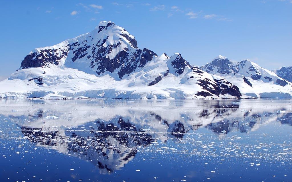 3. Vịnh Antarctica - Châu Nam Cực