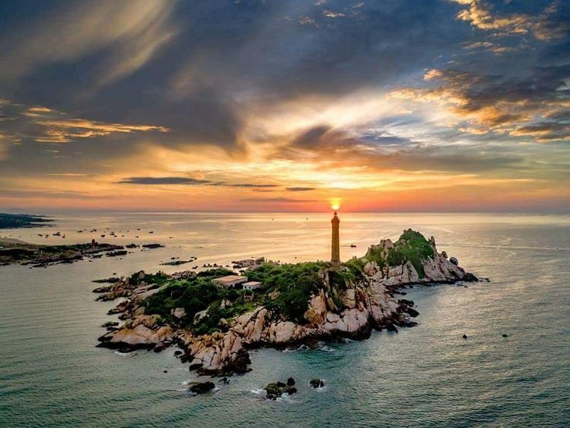 Khám phá ngọn hải đăng cổ nhất Đông Nam Á 