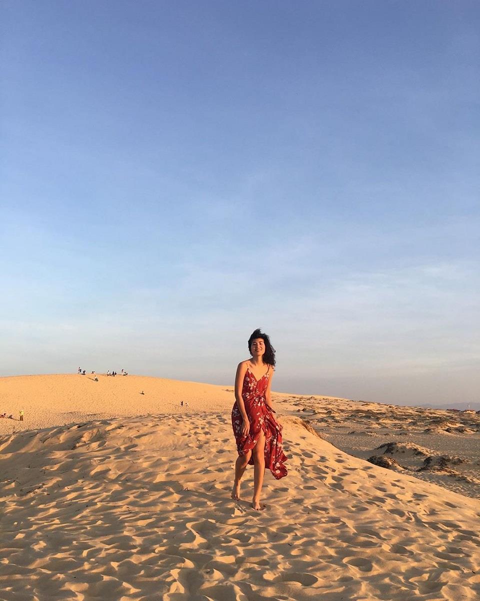 Vẻ đẹp mê mẩn đến ngẩn ngơ của cồn cát Quang Phú