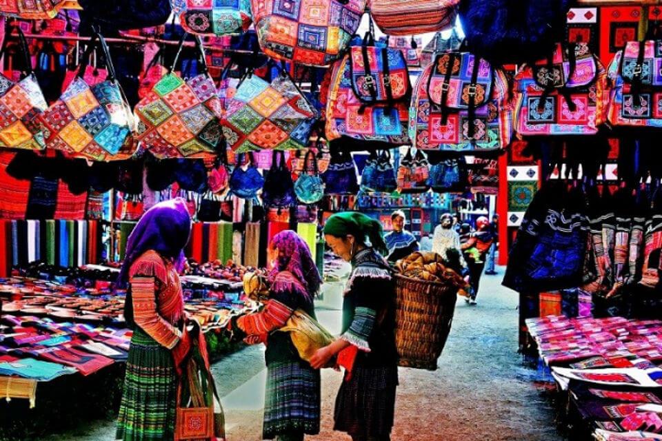 Nhộn nhịp những phiên chợ nổi tiếng ở Sapa | VIETRAVEL
