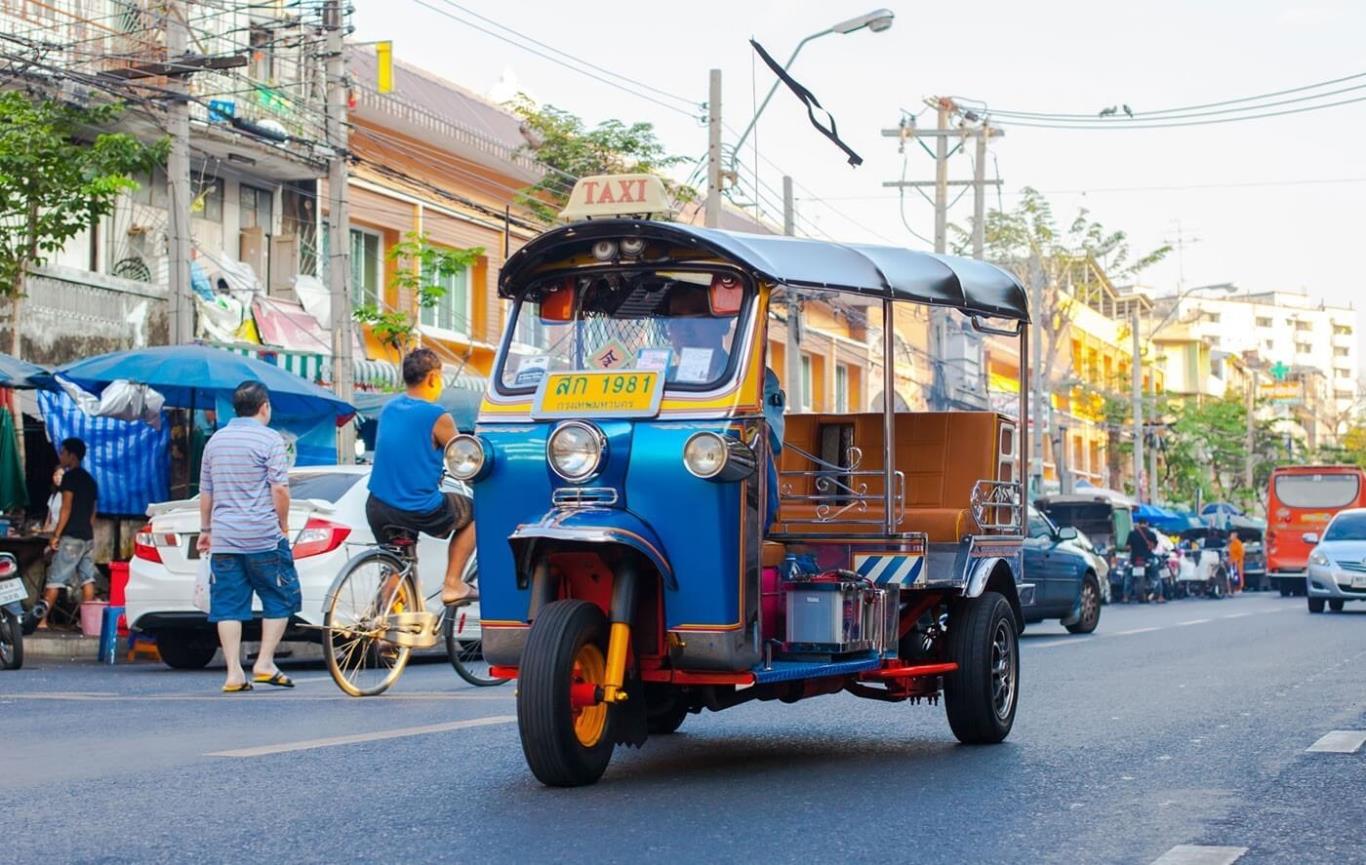NGÀY ĐẦU TIÊN: Ngắm Bangkok đời thường