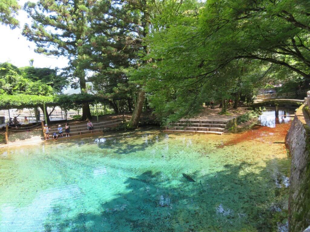 Hồ xanh Beppu Benten