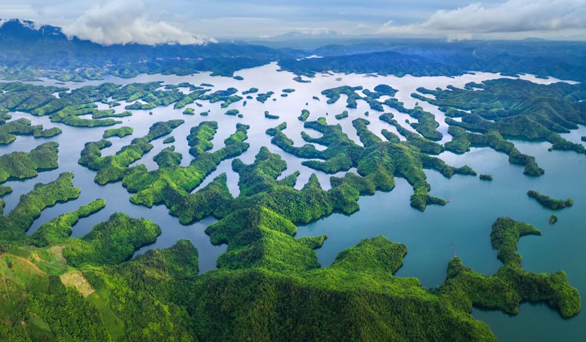 2. ĐẮK NÔNG- Thiên nhiên ngoạn mục của hồ Tà Đùng