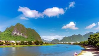 Khám Phá Vẻ Đẹp Sông Hương và Núi Ngự Bình Tại Huế