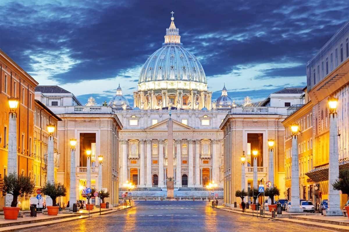 2. Thành phố Vatican