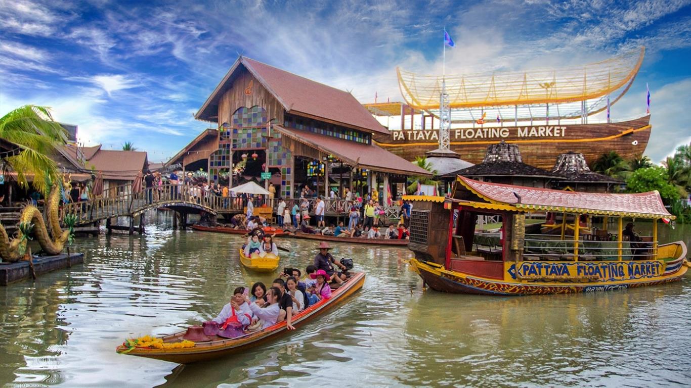 1. Chợ nổi trên thuyền Pattaya