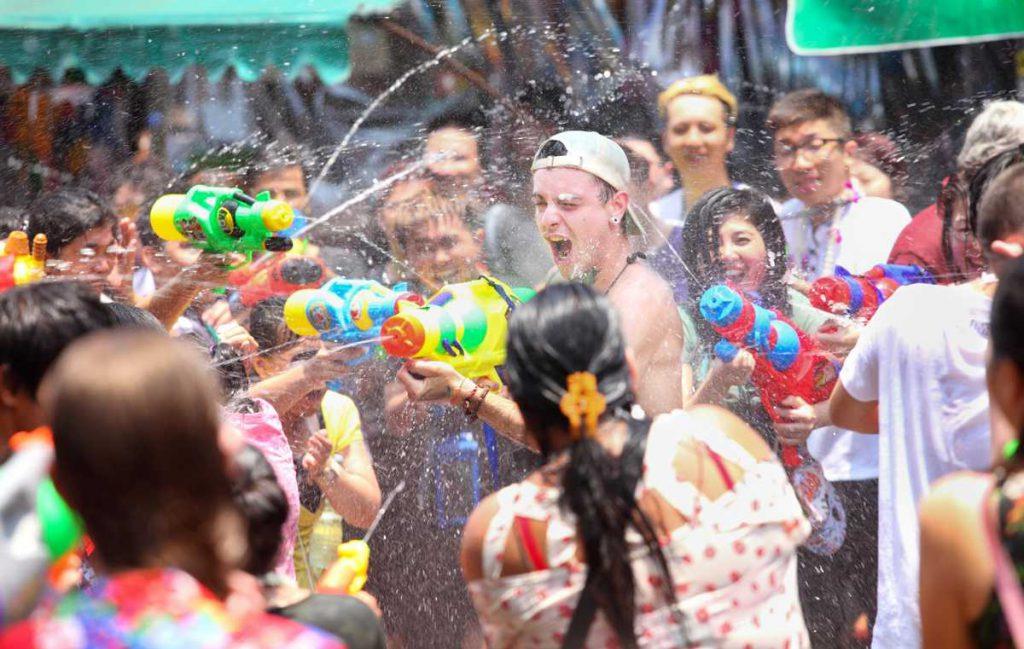 Những lưu ý khi tham gia lễ hội Songkran 2023