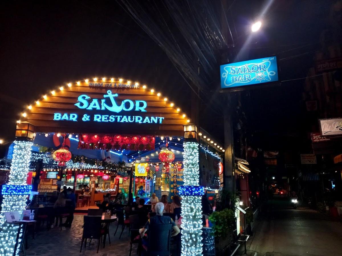 Pattaya về đêm tại Soi 7, Soi 8