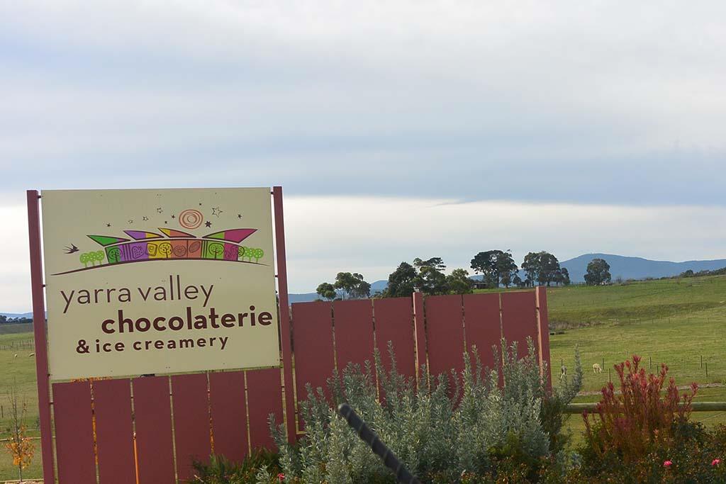 Thưởng thức rượu và socolate ở thung lũng Yarra