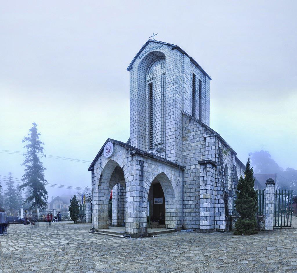 Nhà thờ đá Sapa 