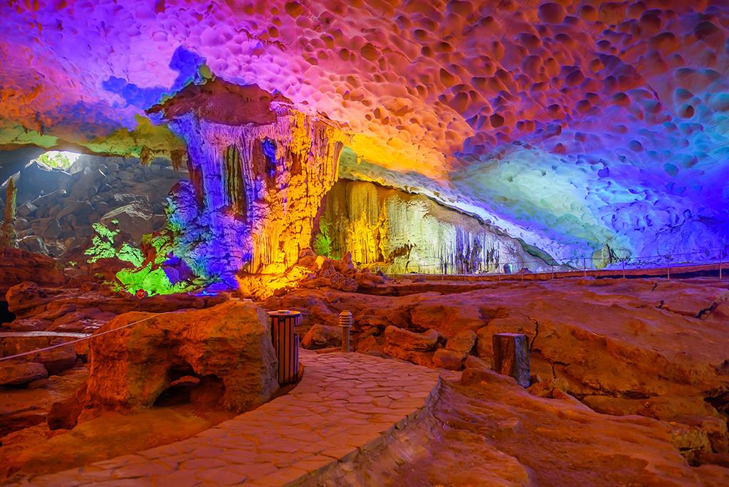 Hang Sửng Sốt - Top 10 hang động đẹp nhất thế giới