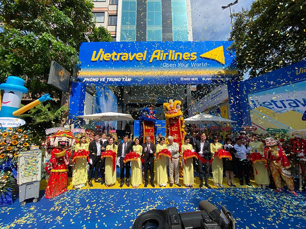 Vietravel Airlines khai trương mạng lưới phòng bán vé máy bay chính hãng trên toàn quốc 