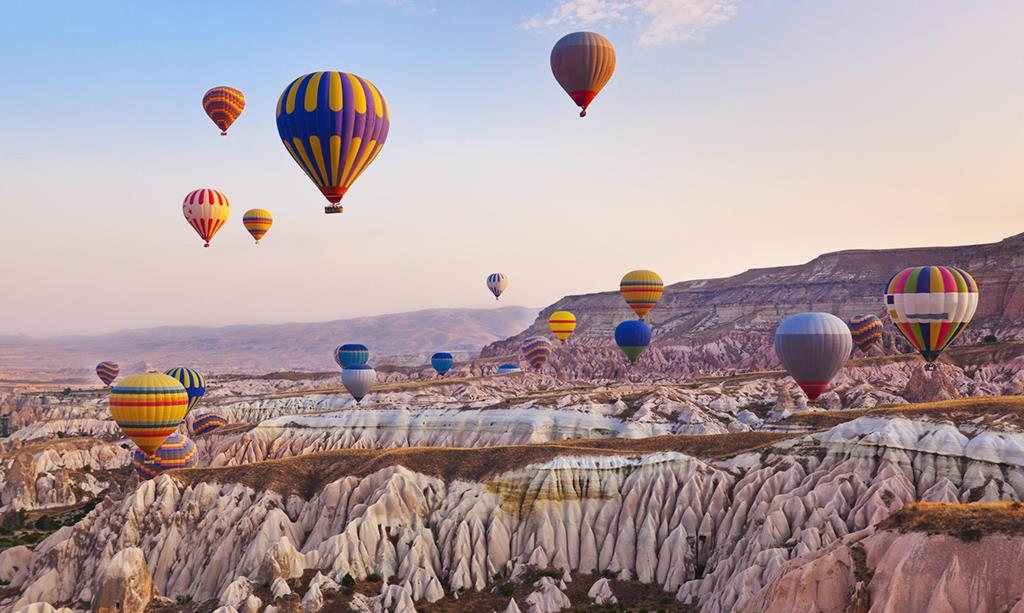 Ngắm nhìn thành phố Cappadocia trên những chiếc khinh khí cầu