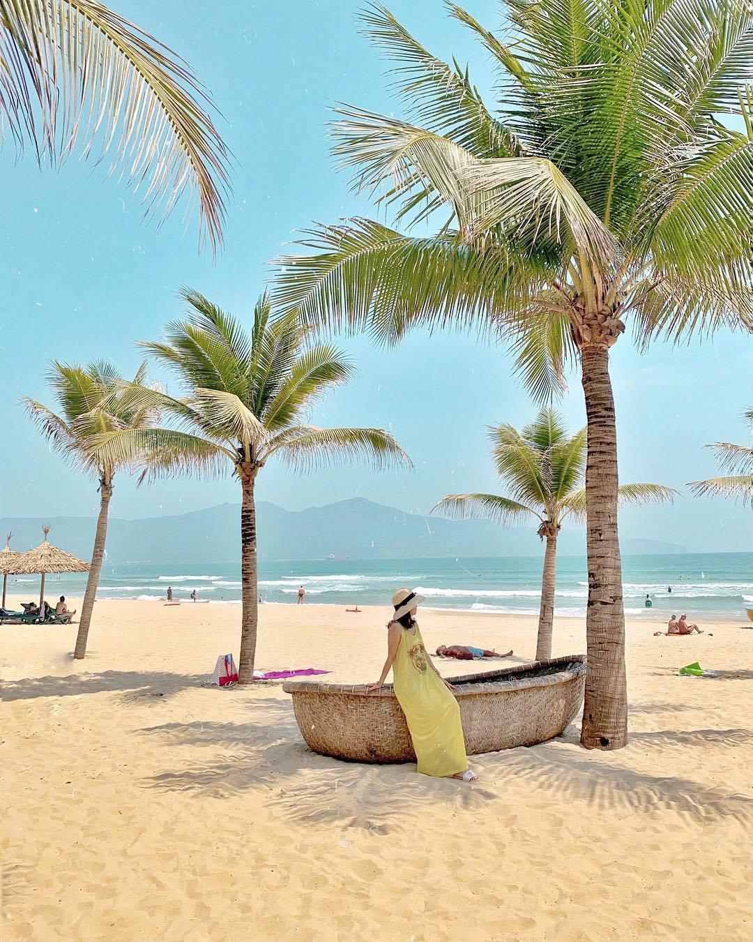 Mỹ Khê, bãi biển giải nhiệt hè 2022 lý tưởng nhất ở Đà Nẵng