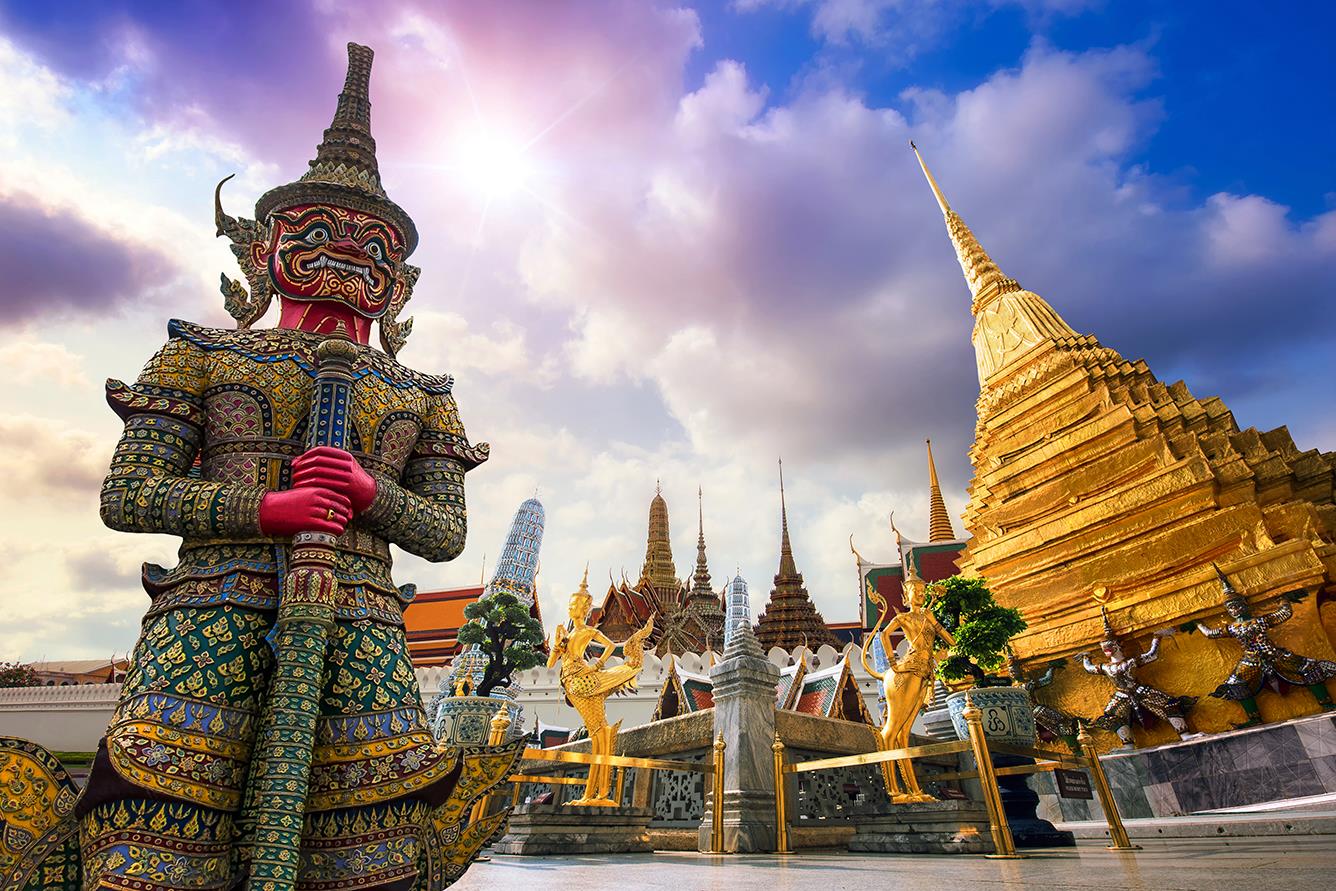 Khám phá những ngôi chùa nổi tiếng nhất Bangkok