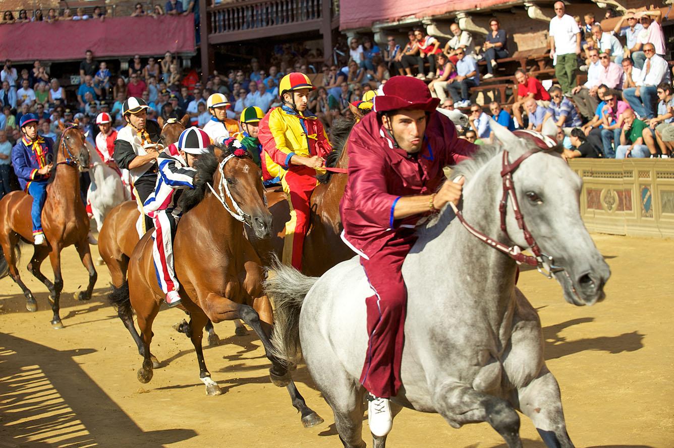 Lễ hội đua ngựa Palio di Siena
