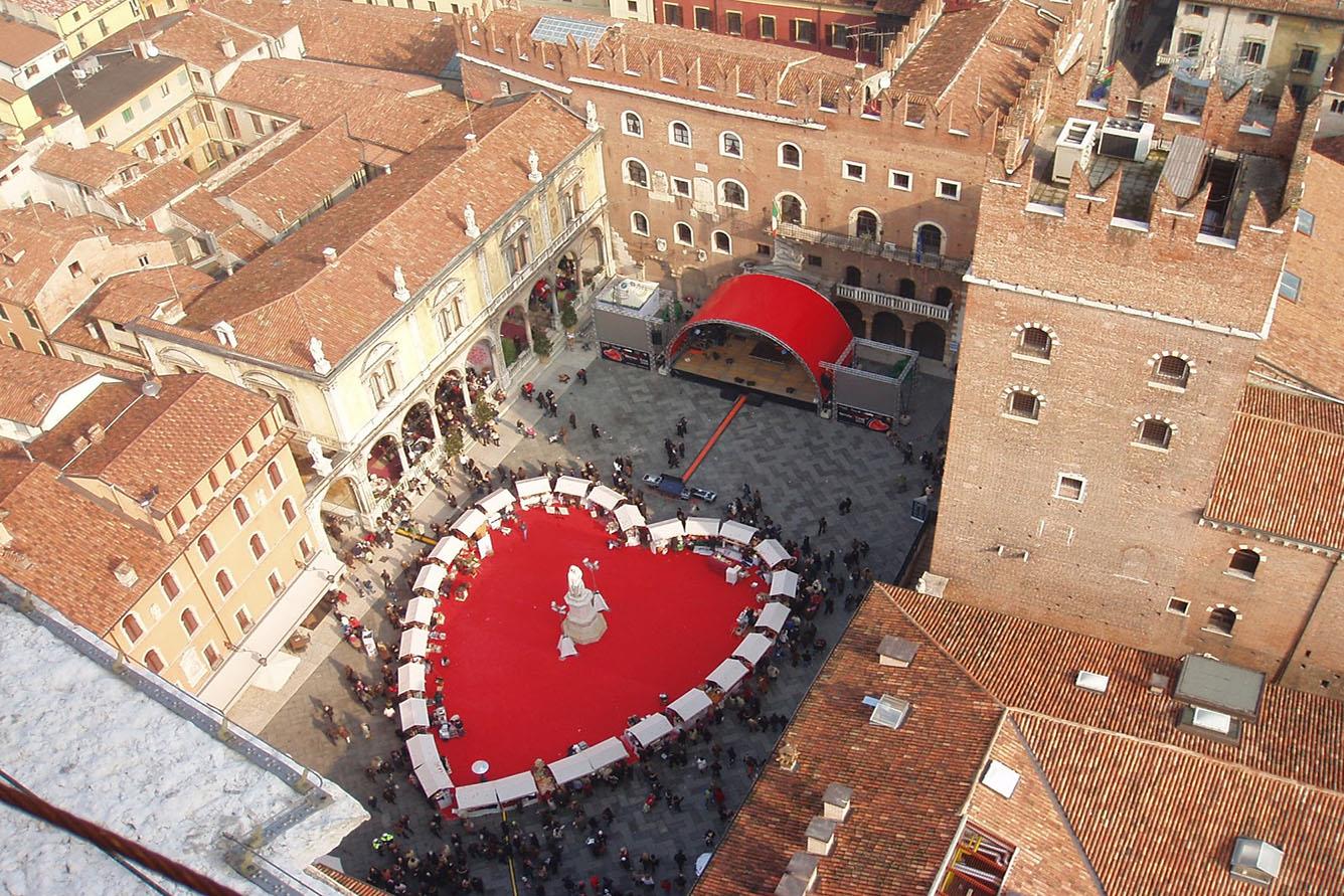 Lễ hội tình yêu ở Verona của Italy