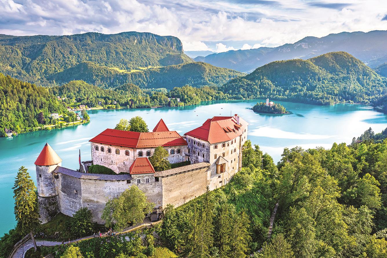 Lâu đài Bled - Cổ kính nhất của Slovenia 