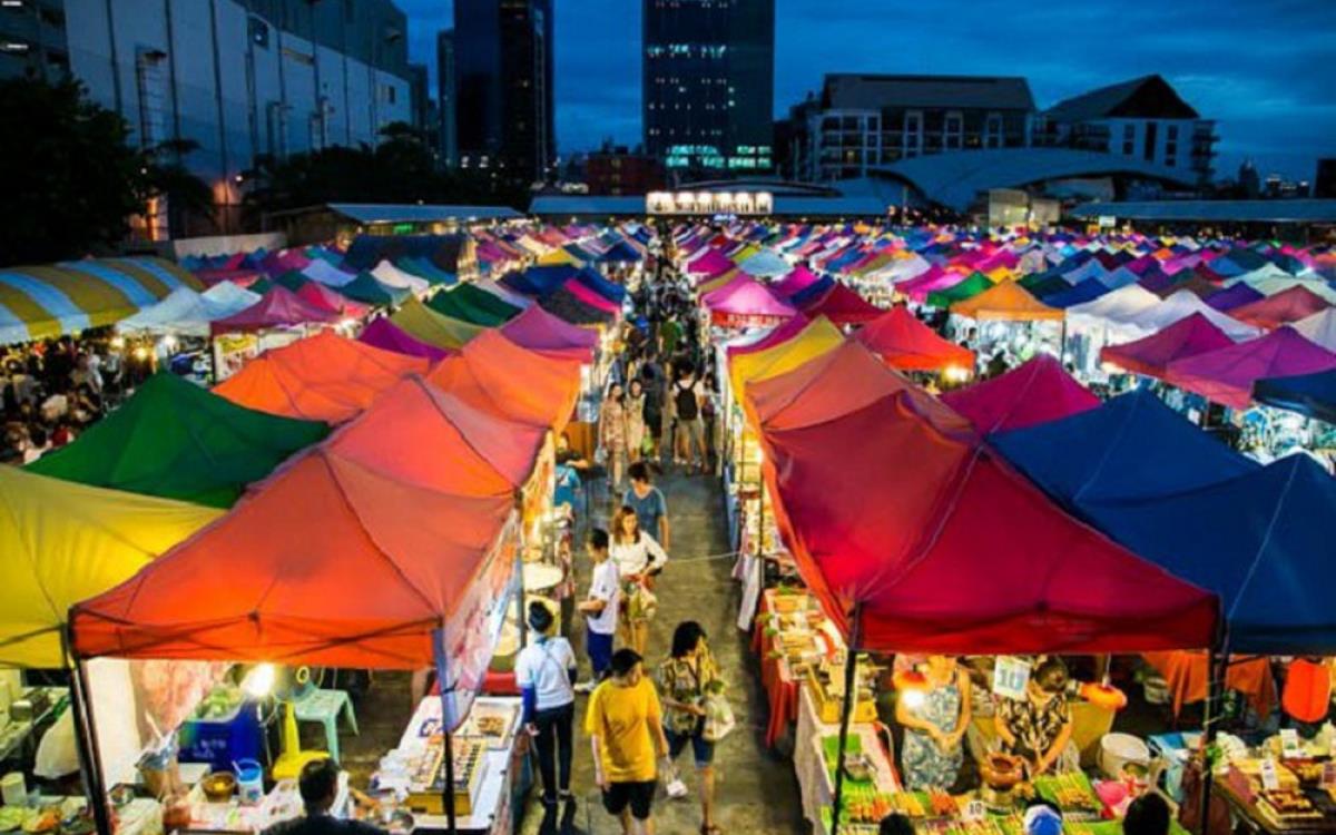 Chợ đêm Chatuchak – Chợ đêm thứ 6 ở Bangkok