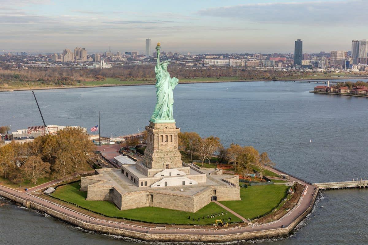 Tượng đài Quốc gia Tượng Nữ thần Tự do (Statue of Liberty National Monument)
