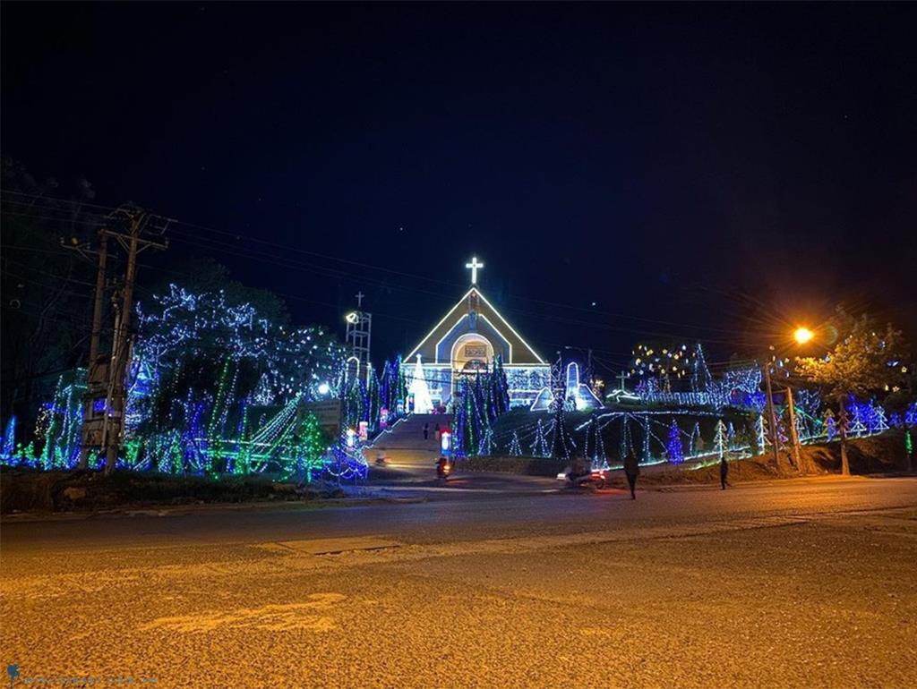 Đón Giáng sinh tại 5 nhà thờ đẹp ở Đà Lạt, Hồ Chí Minh