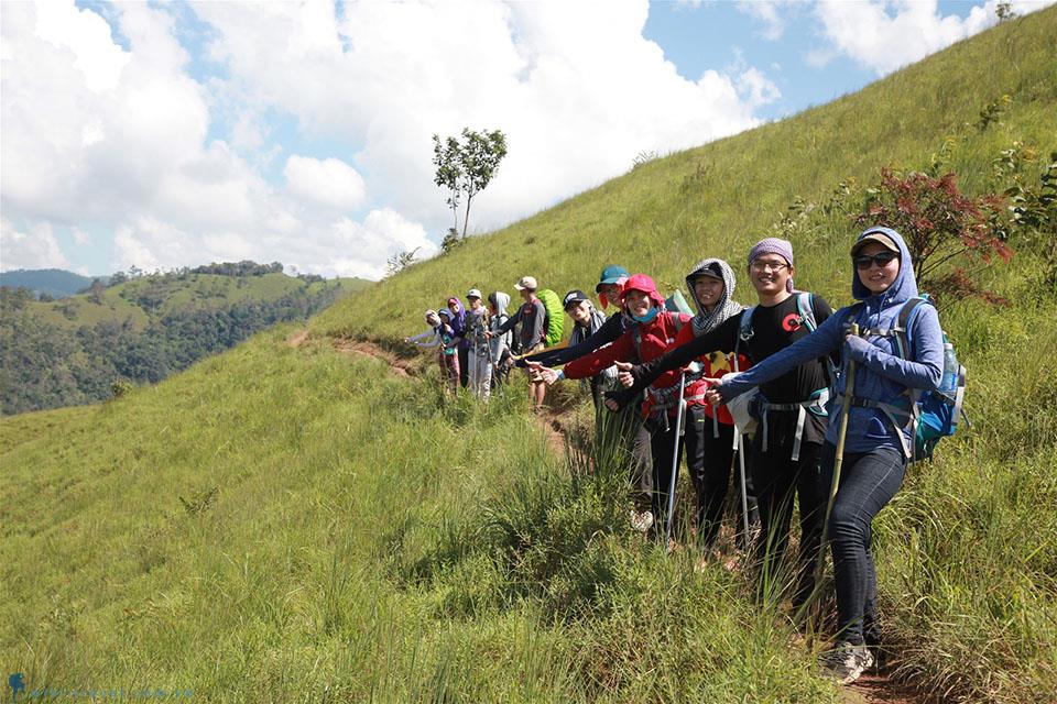 Loại hình trekking là mốt du lịch của giới trẻ hiện nay